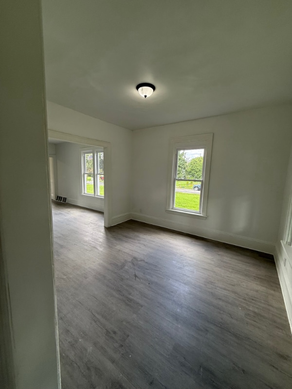 property at 2208 W Brown St