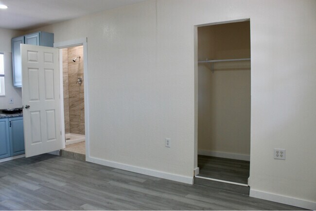 22144 Laramore Ave in Port Charlotte, FL - Building Photo - Building Photo