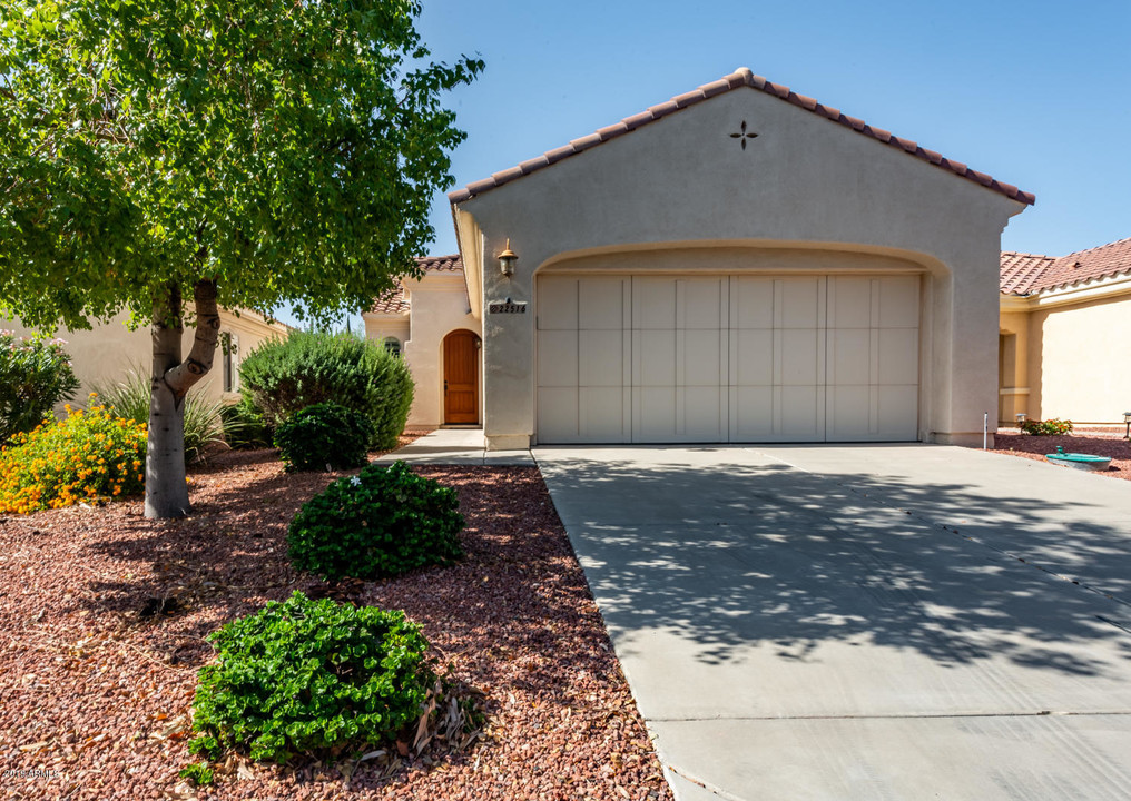 22516 N San Ramon Dr in Sun City West, AZ - Building Photo