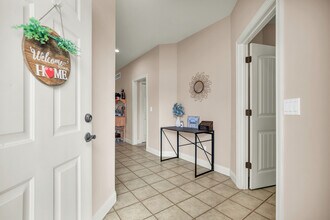 1504 Stonebluff Ct in Champaign, IL - Building Photo - Building Photo