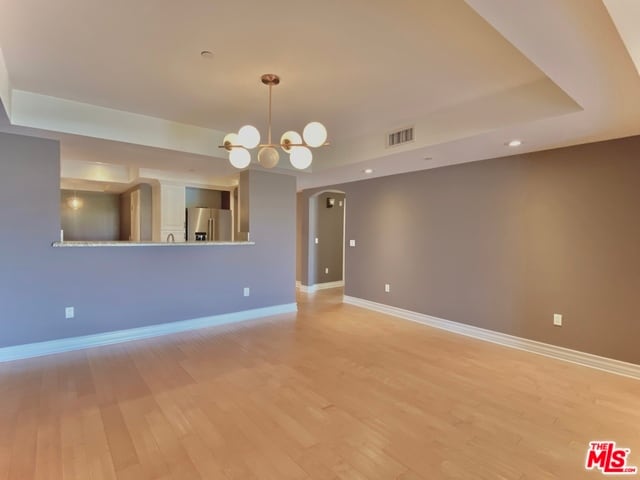 1530 Centinela Ave in Los Angeles, CA - Building Photo - Building Photo