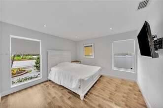1020 Hollywood Blvd in Hollywood, FL - Building Photo - Building Photo