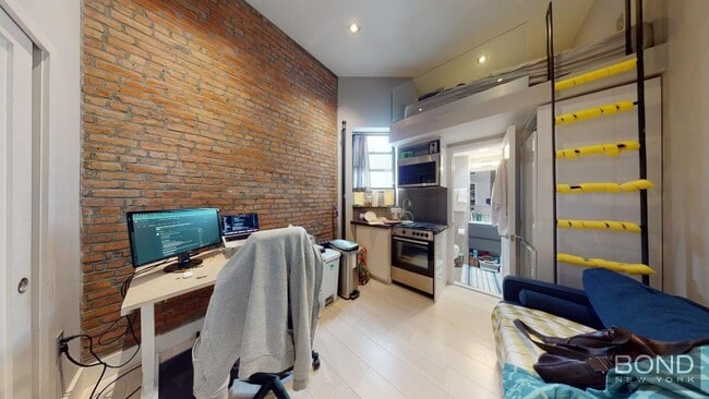 property at 358 W 51st St