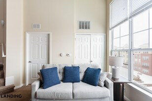 400 Blake St, Unit 1405 in New Haven, CT - Building Photo