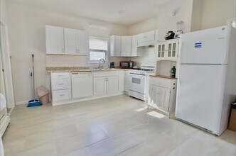 17 Grant Ave in Harrison, NJ - Building Photo - Building Photo
