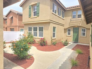 1482 Peppermint Dr in Perris, CA - Building Photo - Building Photo