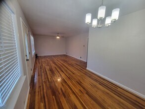 2518 W Kansas St in Peoria, IL - Building Photo - Building Photo