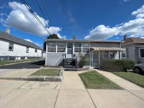 230 Creve Coeur St in La Salle, IL - Building Photo - Building Photo