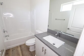 66017 Acoma Ave in Desert Hot Springs, CA - Building Photo - Building Photo