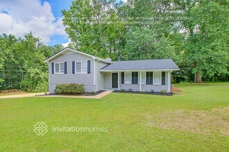 3811 Sherwood Dr in Douglasville, GA - Building Photo - Building Photo