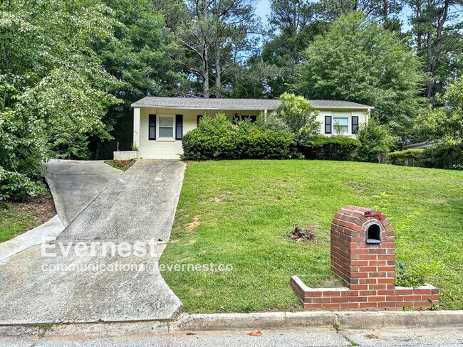 property at 844 Amber Pl NW