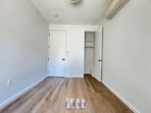 979 E 34th St in Brooklyn, NY - Building Photo - Building Photo
