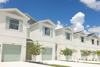 GroveParc Rental Homes in Wesley Chapel, FL - Building Photo - Building Photo