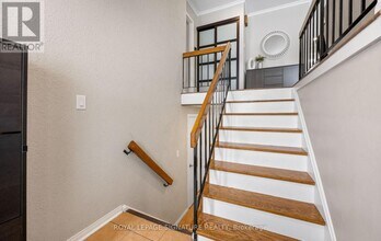 6943 Estoril Rd in Mississauga, ON - Building Photo - Building Photo