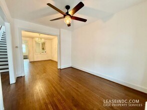 304 16th St SE in Washington, DC - Building Photo - Building Photo