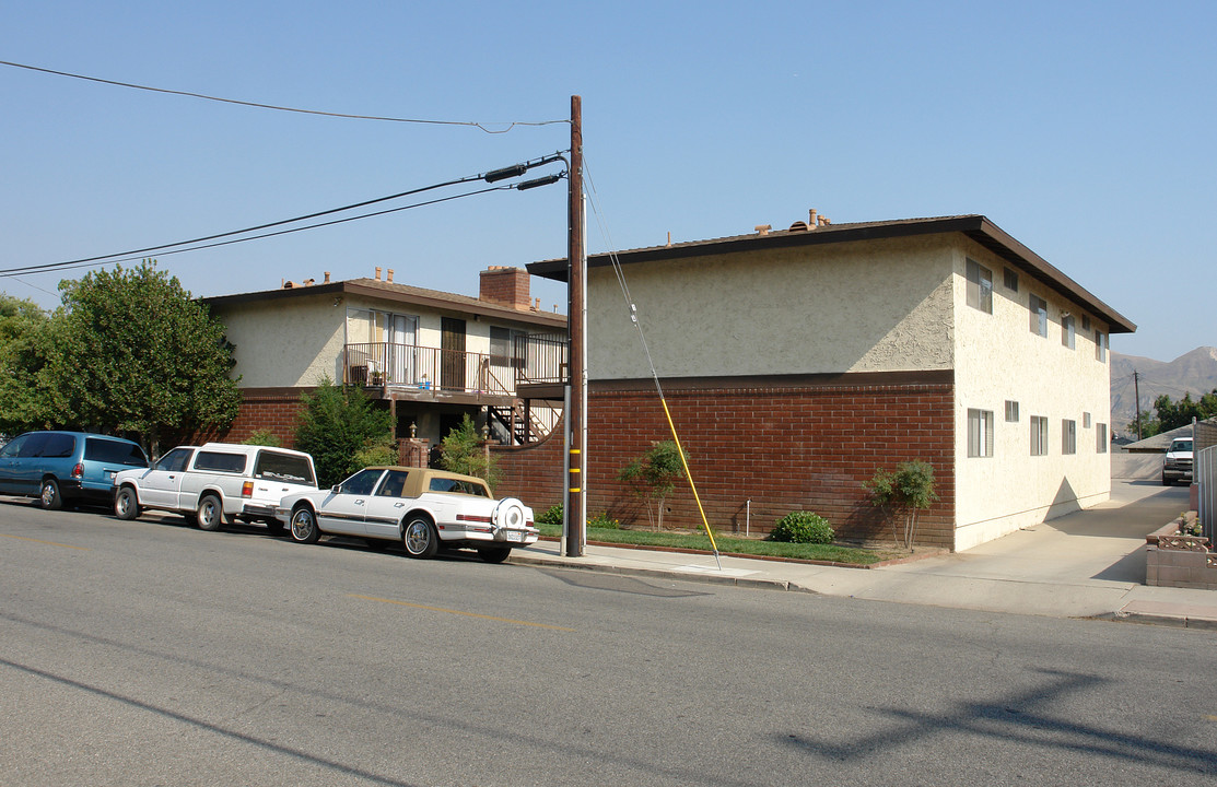 350 Santa Clara St in Fillmore, CA - Building Photo