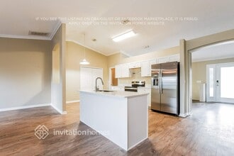 702 4th Ave N in Deltona, FL - Foto de edificio - Building Photo