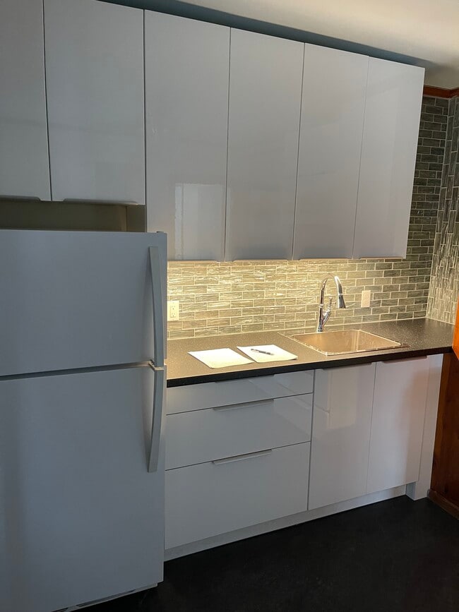 104 2nd St, Unit 104 Second #4