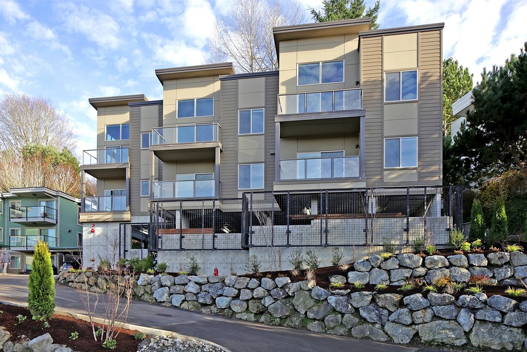 Crest Apartments in Mercer Island, WA - Foto de edificio