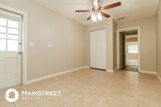 861 88th Ave N in St. Petersburg, FL - Building Photo - Building Photo