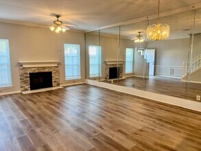 8085 El Mundo St in Houston, TX - Building Photo - Building Photo