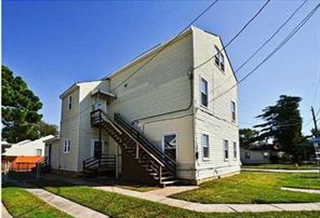 property at 362 Ridgewell Ave