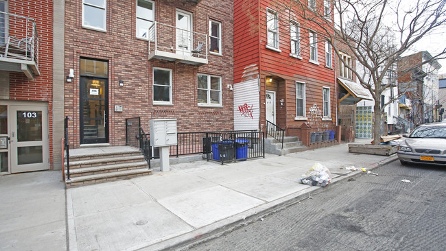 105 Troutman St in Brooklyn, NY - Building Photo - Building Photo