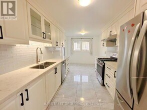 24 Wyvern Rd in Toronto, ON - Building Photo - Building Photo