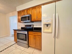 1005 Bradford Dr in Winter Park, FL - Building Photo - Building Photo