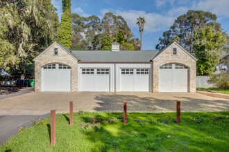 723 El Salto Dr in Capitola, CA - Building Photo - Building Photo