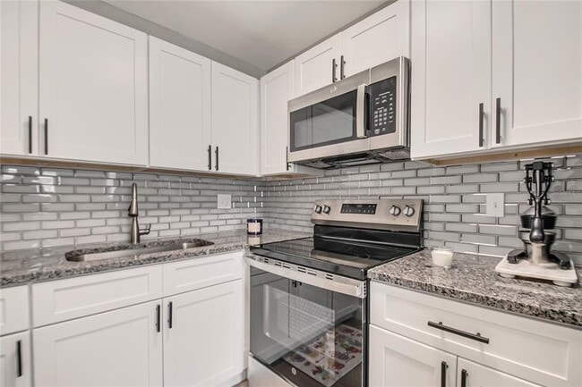 property at 211 Woodmere Blvd