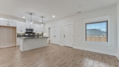 86 N Banner Ave in Farmington, AR - Building Photo - Building Photo