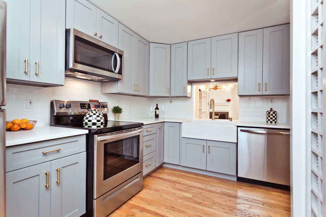 1643 S Barton St in Arlington, VA - Foto de edificio