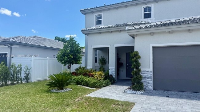 14808 SW 163rd Terrace in Quail Heights, FL - Building Photo - Building Photo