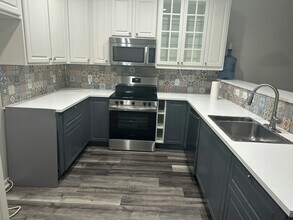 10606 Hobbs Creek Ln in Charlotte, NC - Building Photo - Building Photo