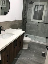 34 Ascot Ave in Toronto, ON - Building Photo - Building Photo