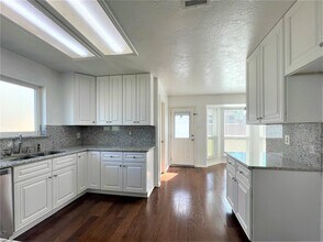 834 Island Meadow Ct in Houston, TX - Building Photo - Building Photo