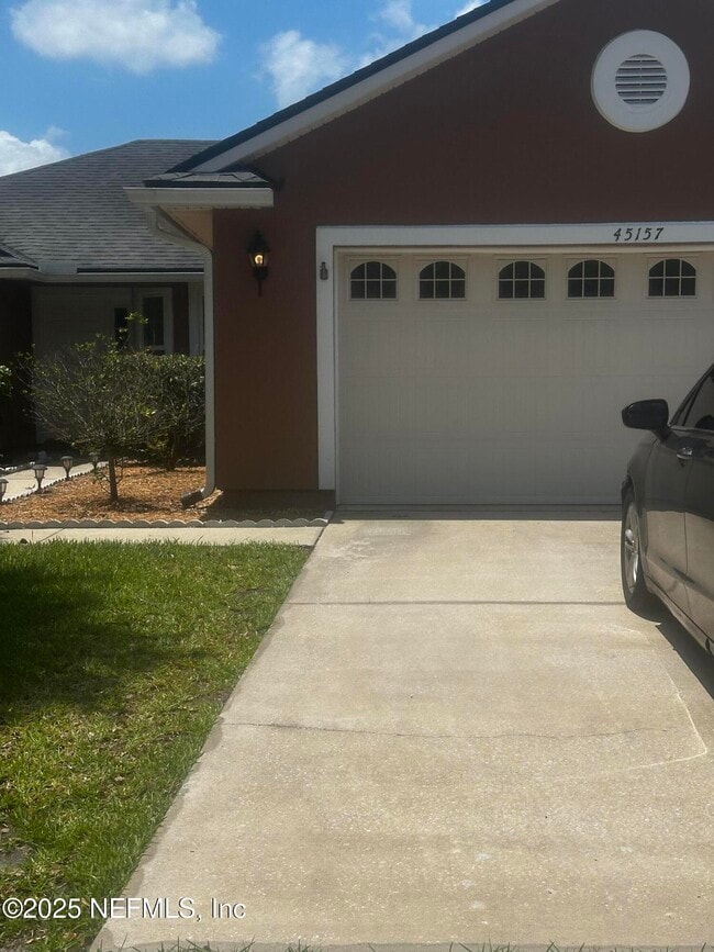 45157 Ingleham Cir in Callahan, FL - Building Photo - Building Photo