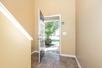 1140 Waterlyn Dr in Greensboro, NC - Building Photo - Building Photo