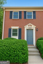 2900 Webb Bridge Rd in Alpharetta, GA - Building Photo