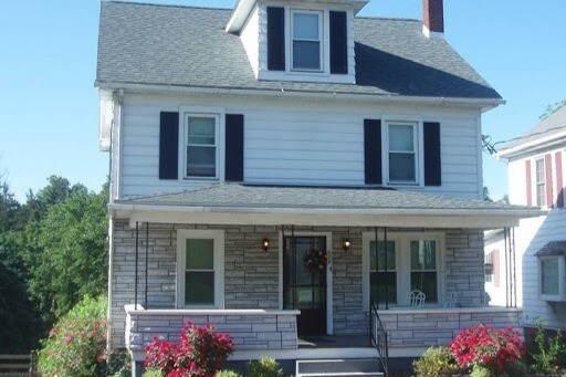 686 Bloom Rd in Danville, PA - Building Photo - Building Photo