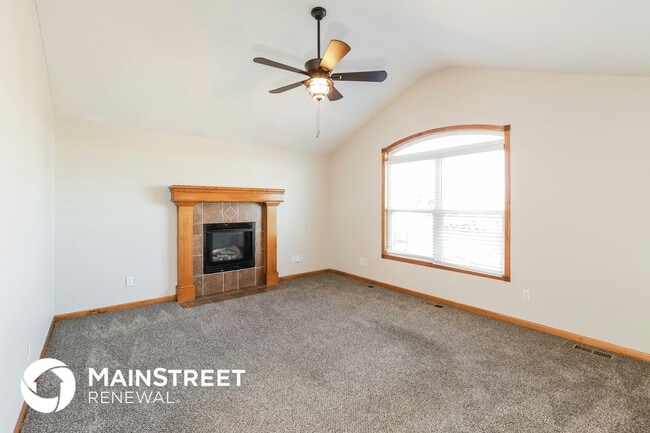 503 Lake Meadows Dr in Smithville, MO - Building Photo - Building Photo