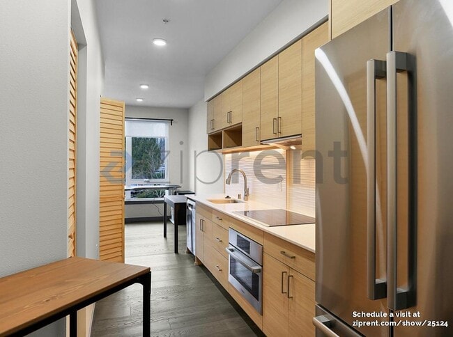 property at 11903 NE 128th St