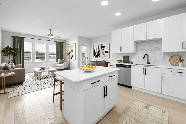 Marlowe Tomoka Village in Daytona Beach, FL - Building Photo - Building Photo