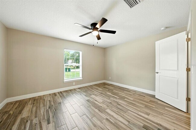 446 Fahnstock St in Eustis, FL - Building Photo - Building Photo