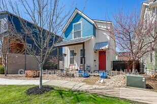 636 SW B St in Bentonville, AR - Building Photo