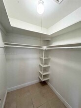 701 NE 86th St in Miami, FL - Building Photo - Building Photo