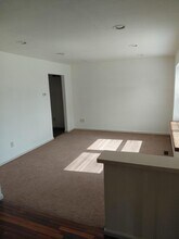 29528 Balmoral St in Garden City, MI - Building Photo - Building Photo