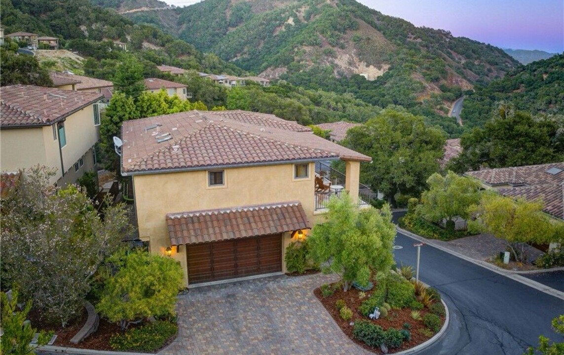 5595 Tanbark Ct in Avila Beach, CA - Building Photo