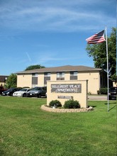 Hillcrest Place Apartments in Dekalb, IL - Building Photo - Building Photo